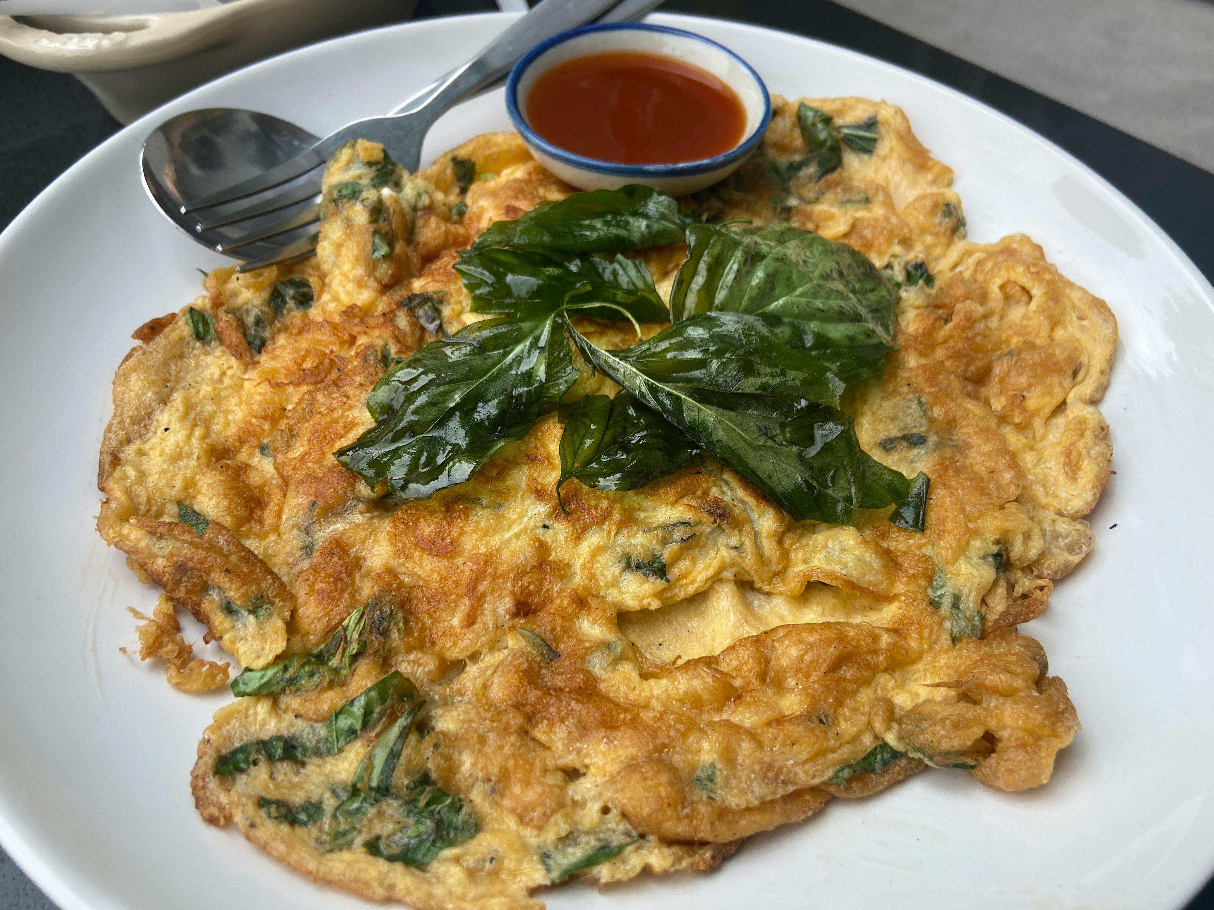 Frittata con erbette di campo